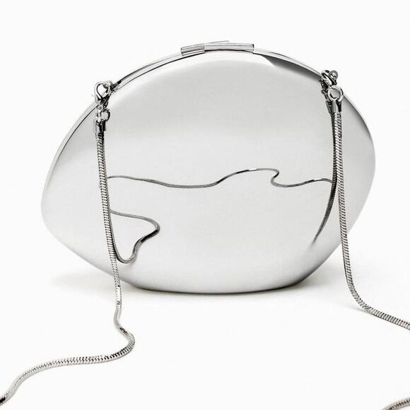 NWT  Oval Clutch in Silver Tone - Picture 1 of 15